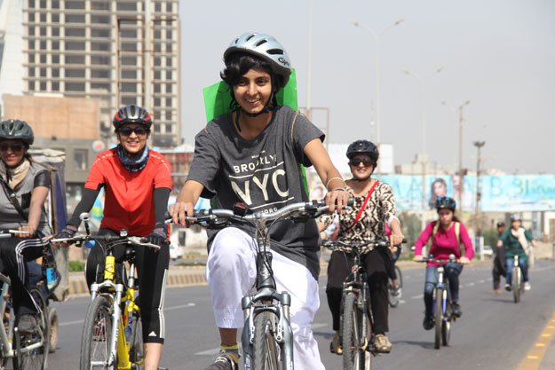 #GirlsOnBikes Are Reclaiming the Public Spaces Like A Boss